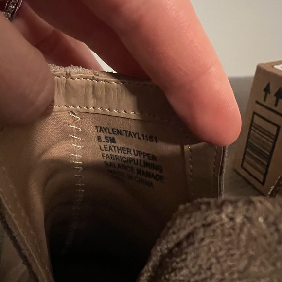 EUC Steve Madden “Taylen” Bootie SZ 8.5 - Picture 6 of 10